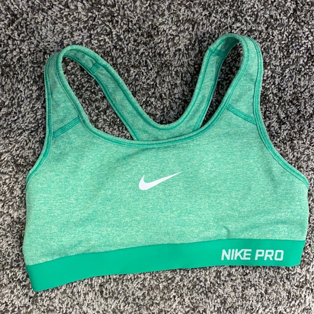 Nike Pro Sports Bra
